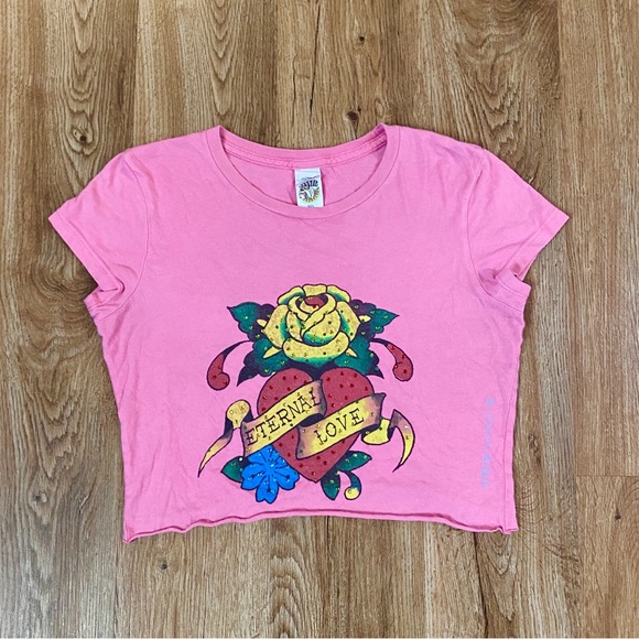 Ed Hardy Pink Cropped T-shirt - Picture 2 of 6